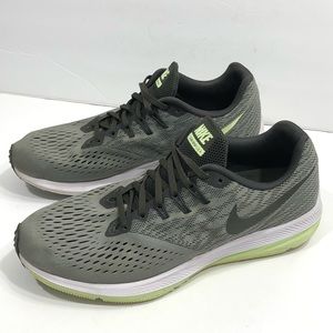 Nike Zoom Winflo 4 Men’s Running Sneakers